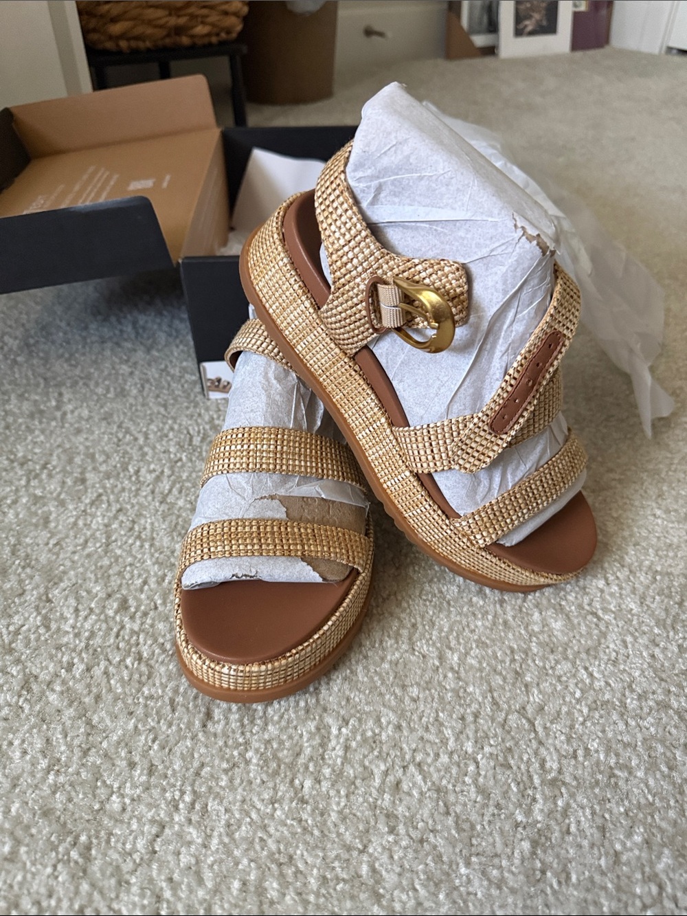 27 Edit Naturalizer Sandals